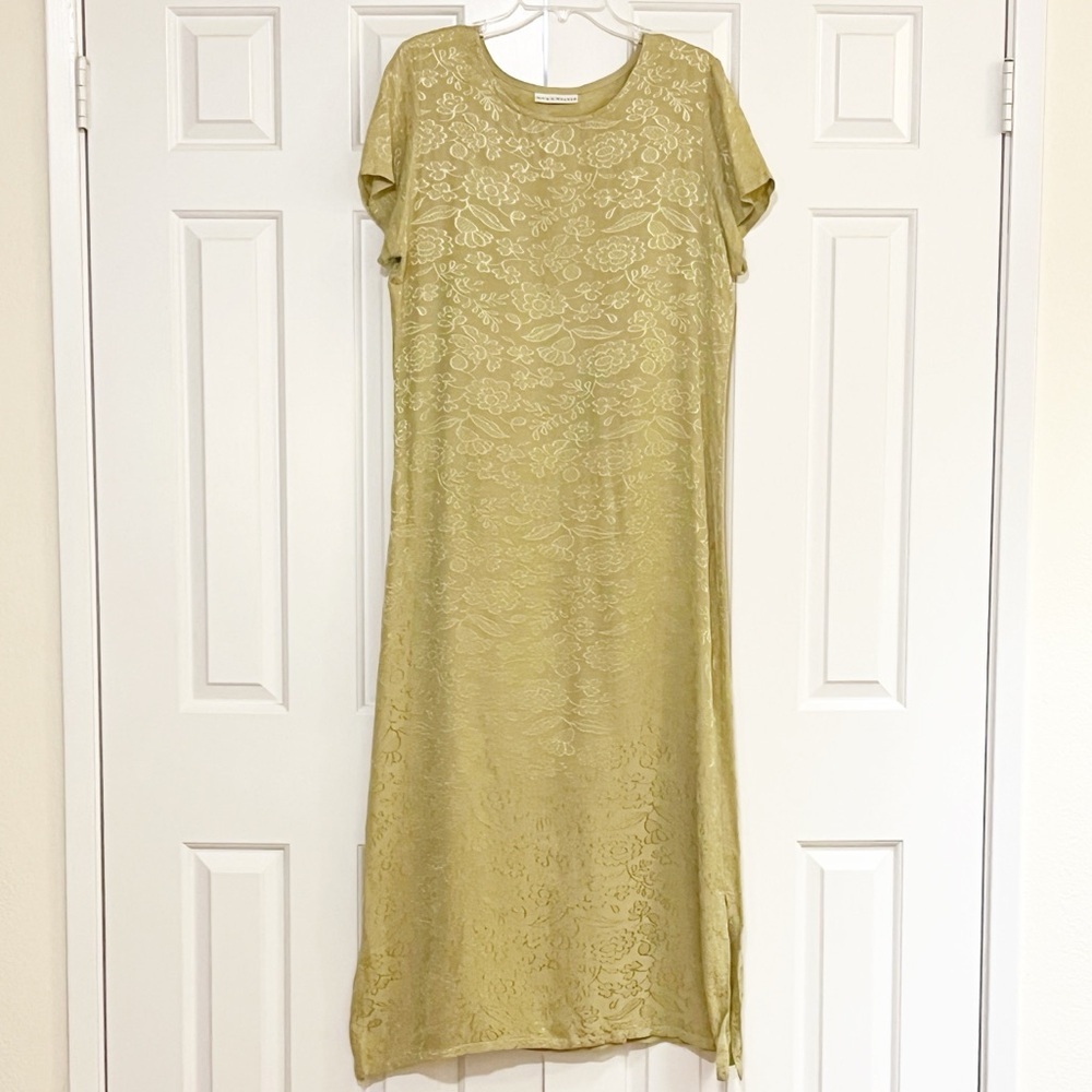 Bryn Walker Pale Green Floral Short Sleeve Loose Fit Maxi Dress side slit Medium